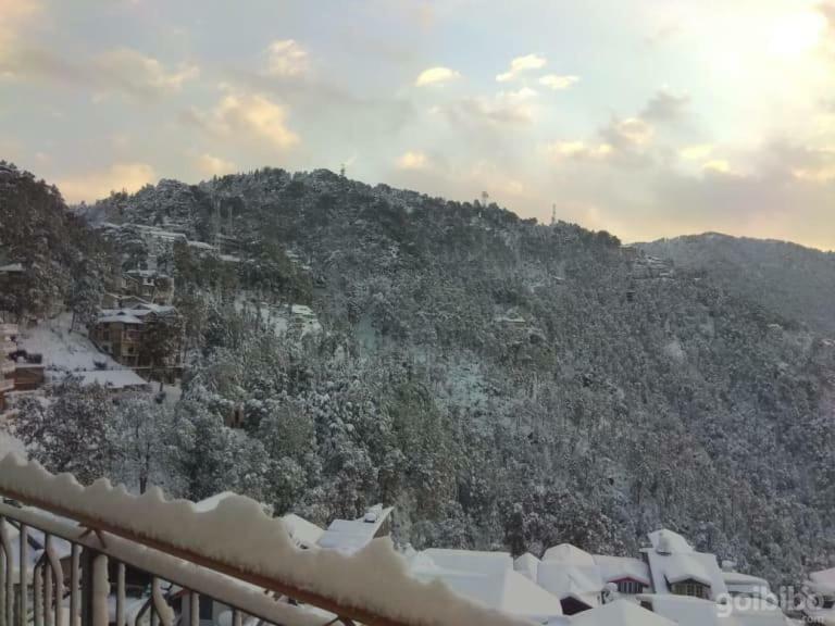 Hotel Basera Dalhousie Esterno foto